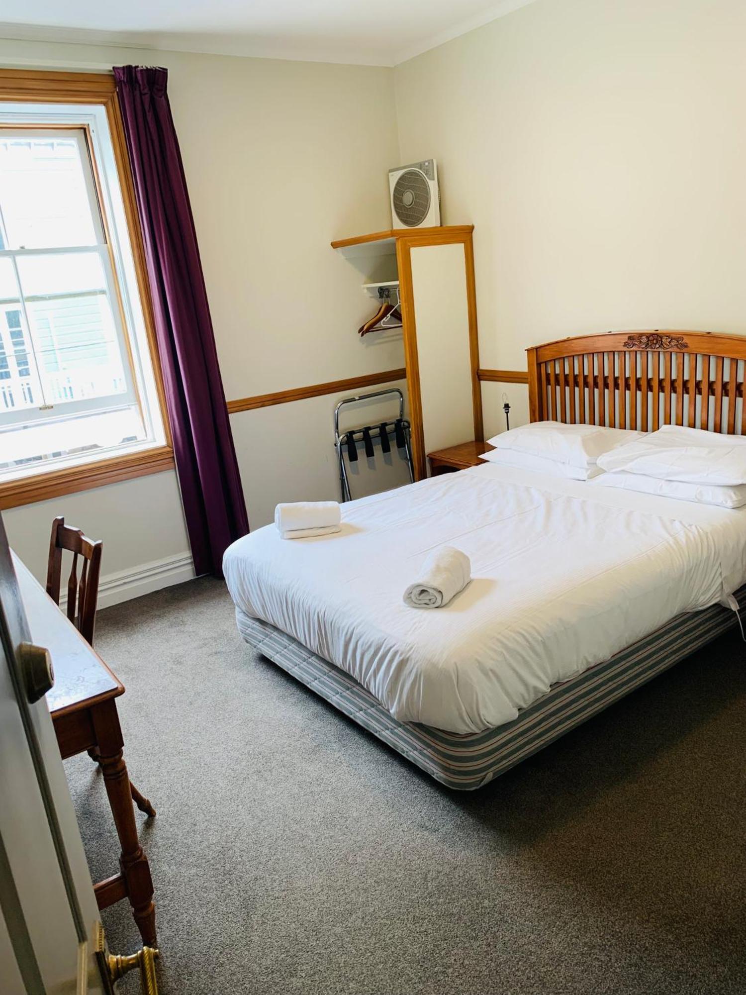 Shepherds Arms Hotel Wellington Buitenkant foto